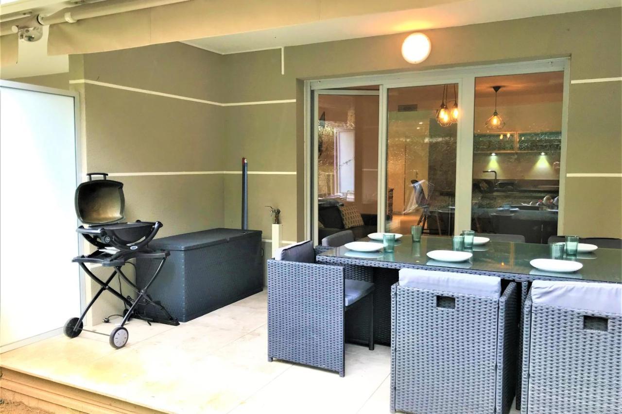 Centre Juan Les Pins 1 Bedroom With Ac, Swimming Pool And Parking Екстериор снимка