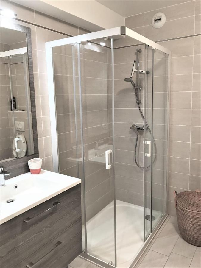 Centre Juan Les Pins 1 Bedroom With Ac, Swimming Pool And Parking Екстериор снимка