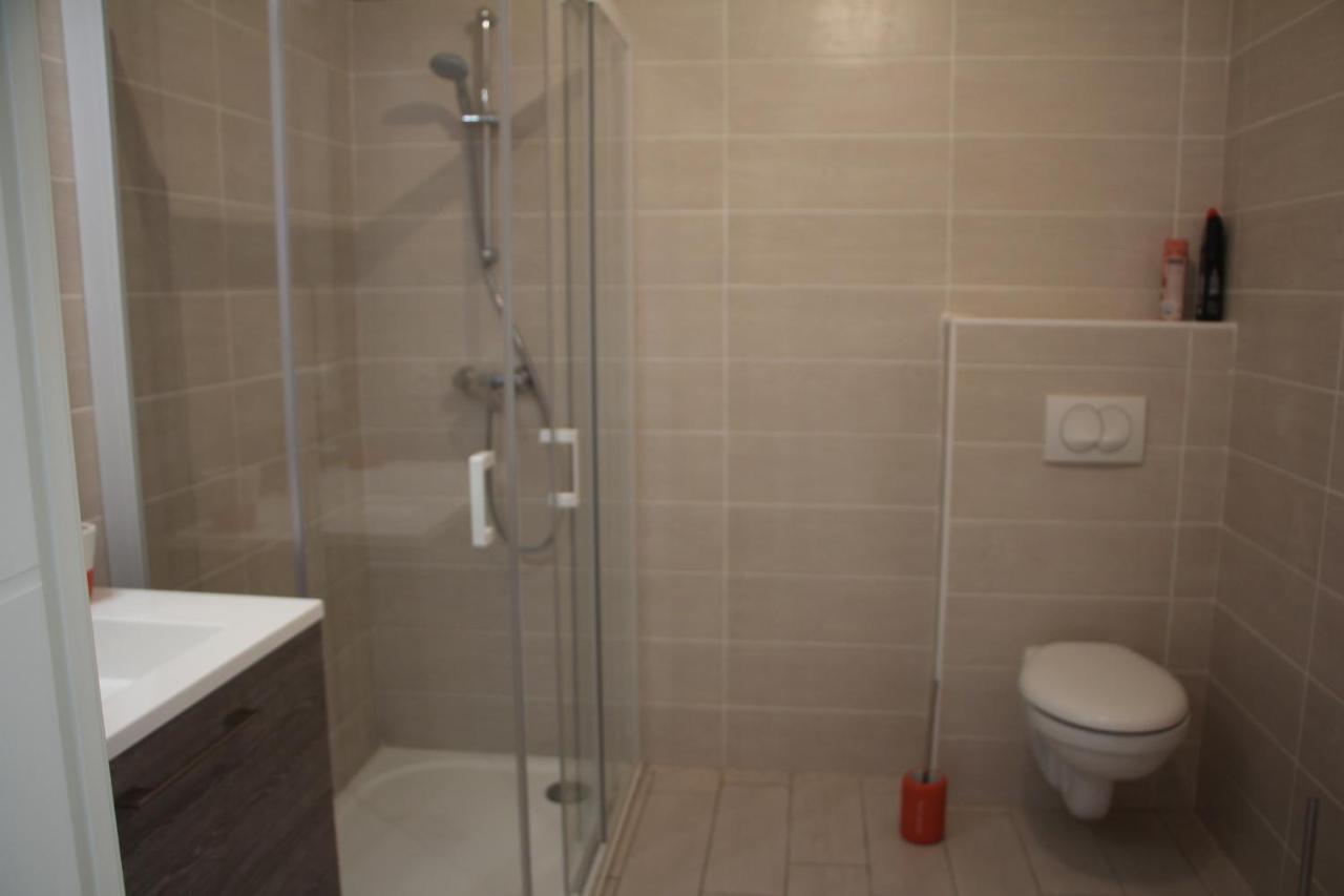 Centre Juan Les Pins 1 Bedroom With Ac, Swimming Pool And Parking Екстериор снимка